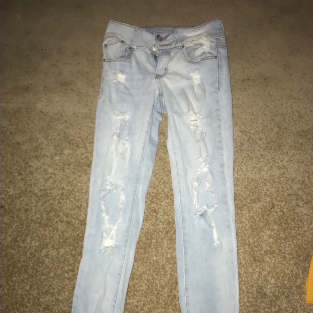 Brand new Rue 21 ripped skinny jeans